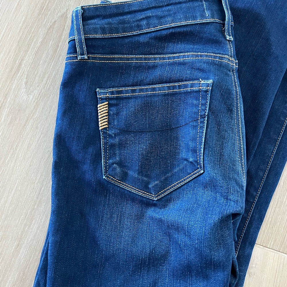 PAIGE Skyline Ankle Peg Jeans in Blue
